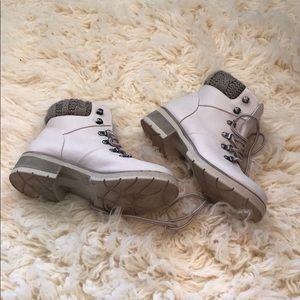 Cream Mossimo Boots